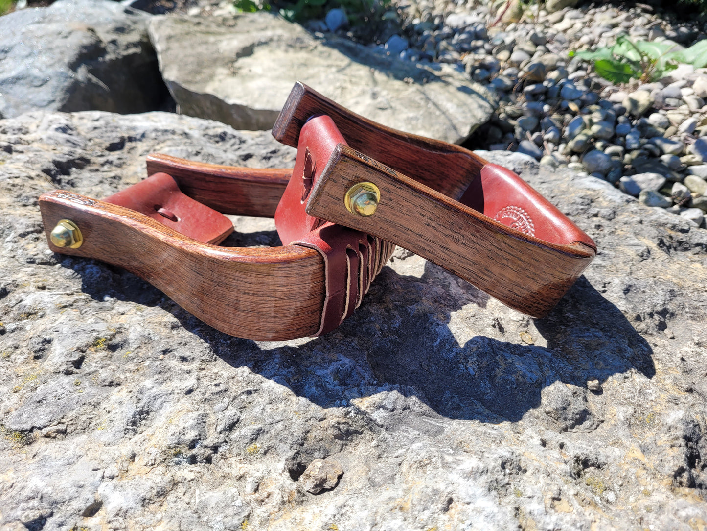 Nettles Stirrups - Premier Line