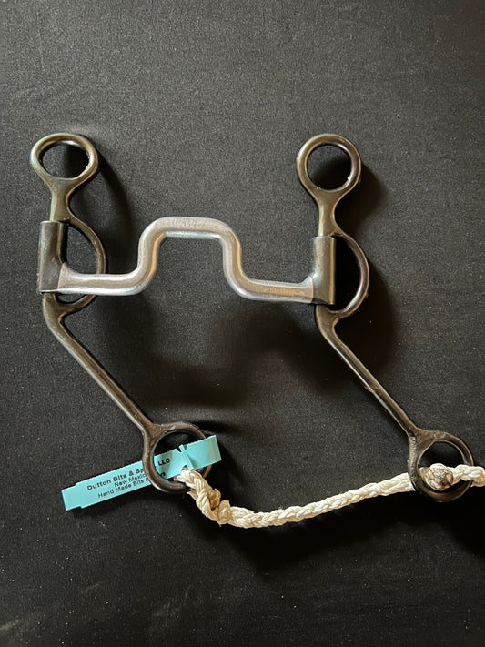 Medium Square Port with Loomis Shanks