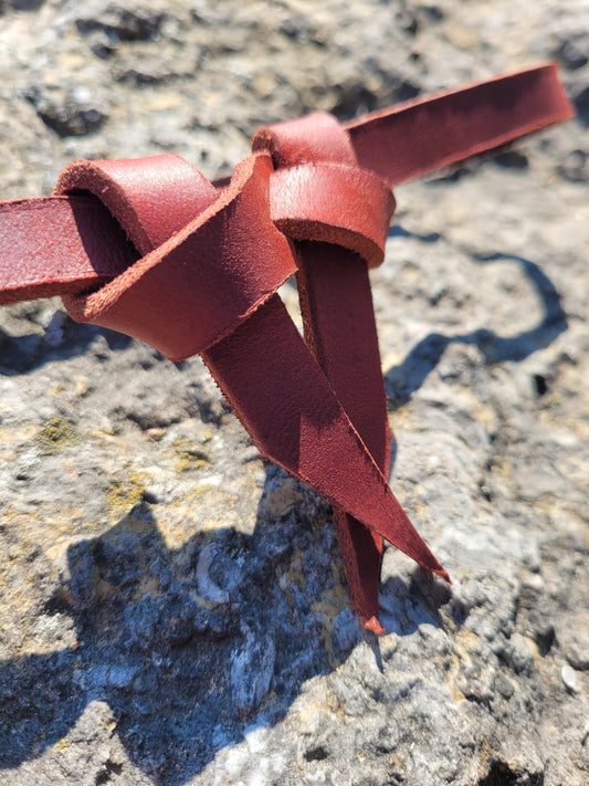 Bow Tie Bit Hobble