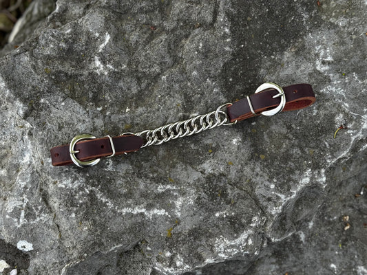 Twisted Chain Curb