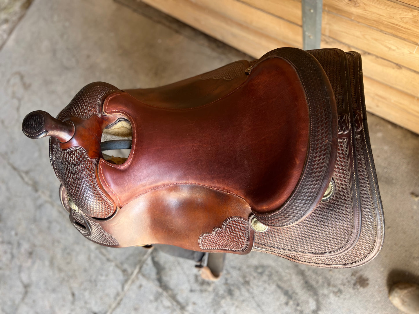 🍁In Stock 🍁 17” Bob’s Custom Saddle