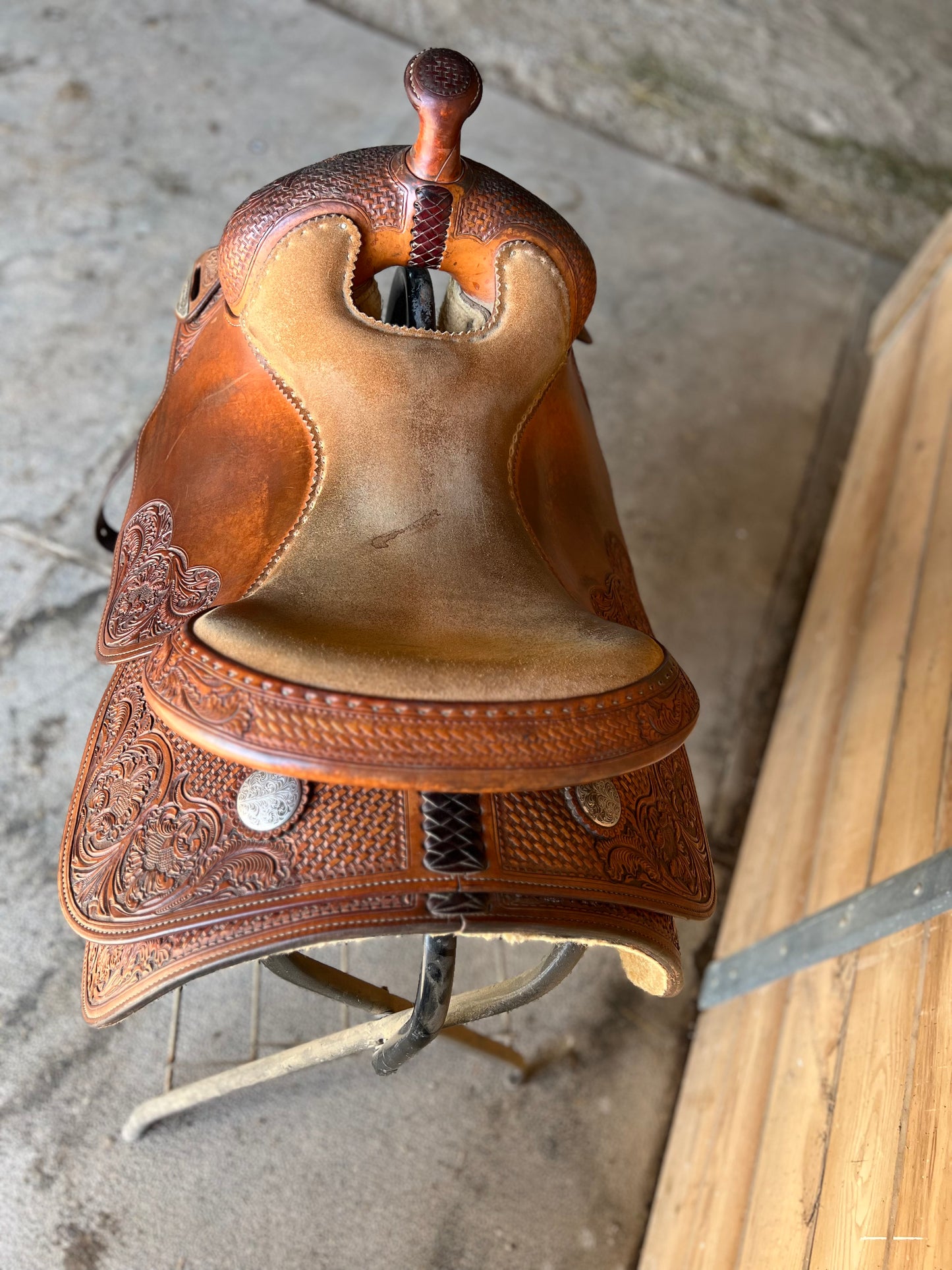 🍁SOLD🍁 16” Bob’s Custom Saddle Duane Latimer