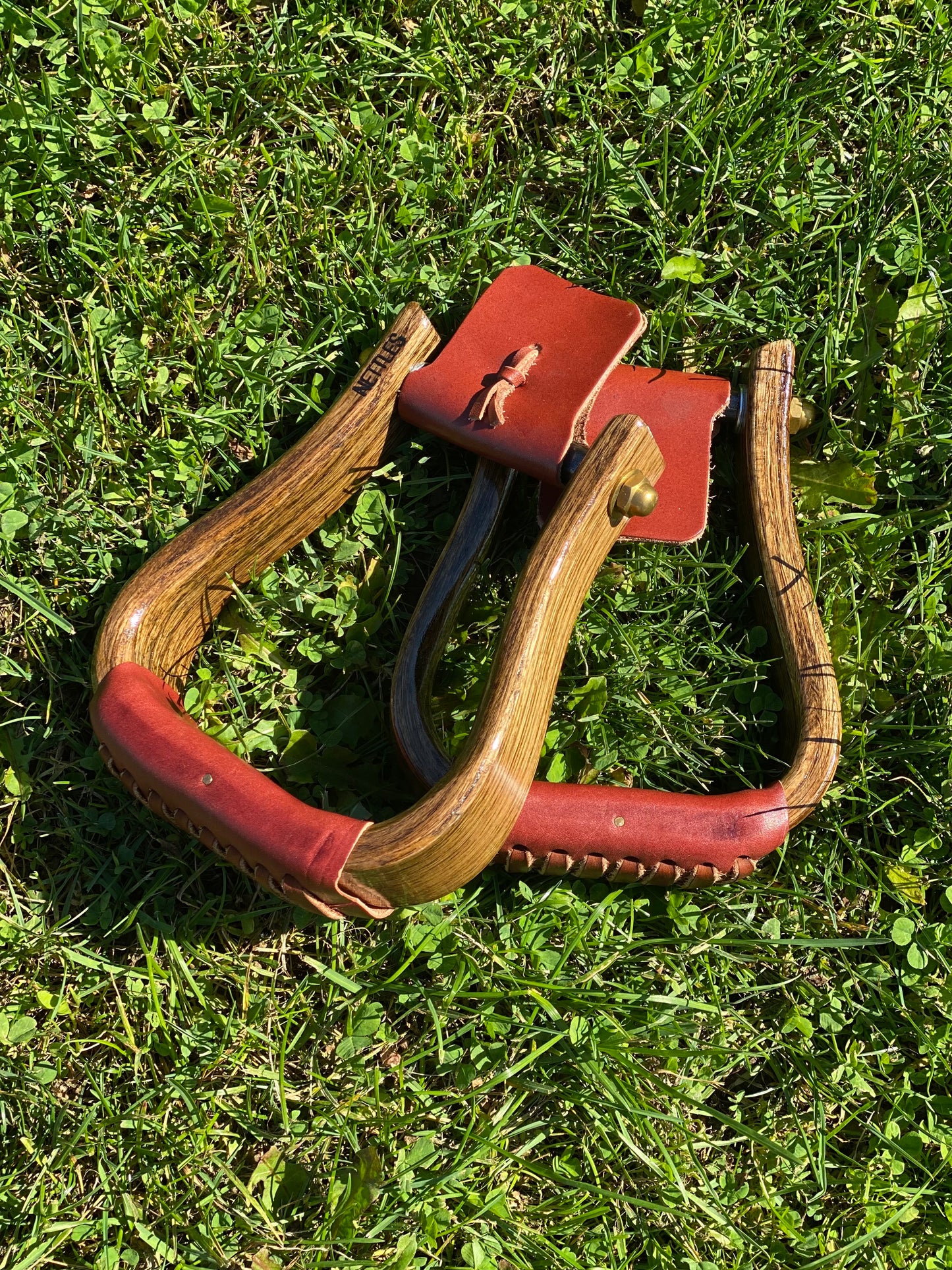 Nettles Premiere Stirrups - Cocoa