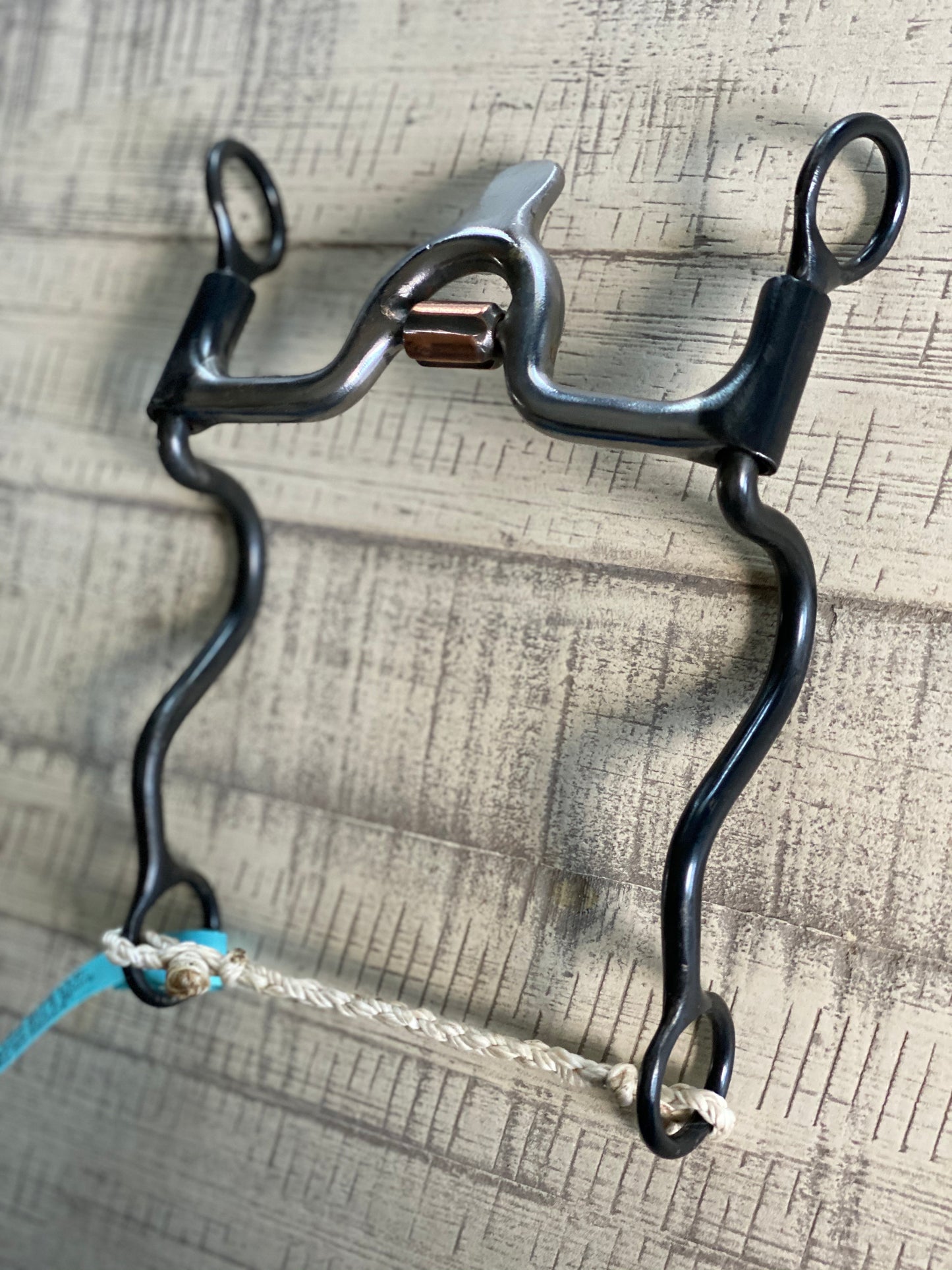 Medium Port Spoon Bit with Roller and Loose Calvary Shank